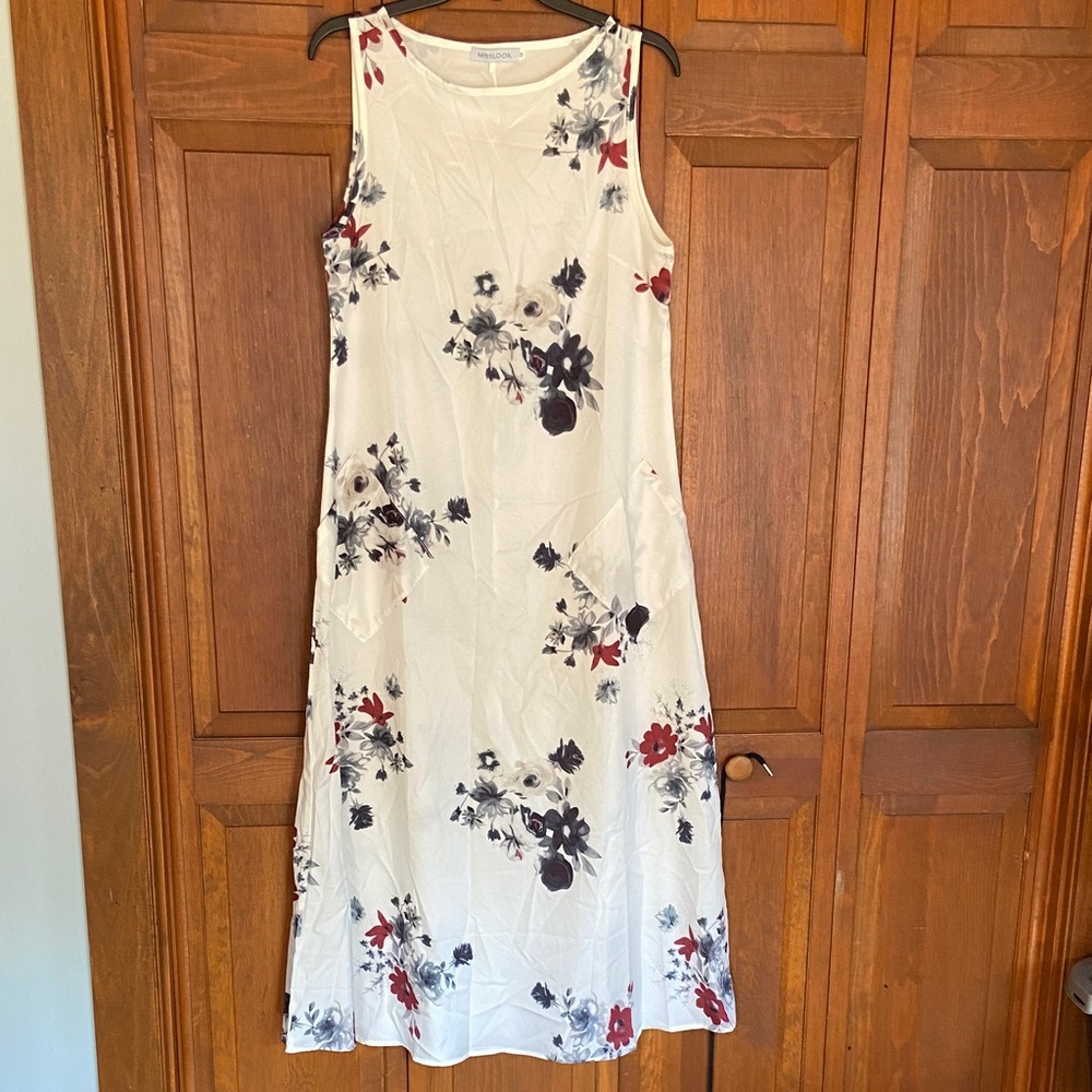 White Satin Sleeveless A-Line Floral Maxi Dress w/Pockets by MISSLOOK